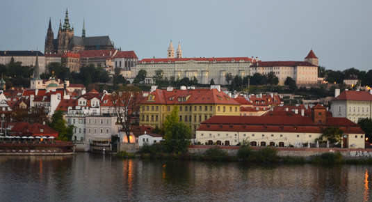 Есть ли замки в Праге