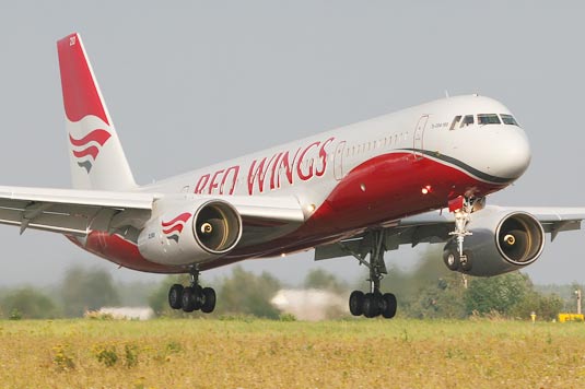 Самолет Red Wings Airlines