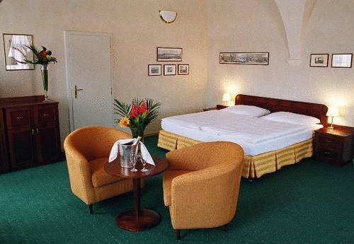 Отель Adalbert Ecohotel в Праге
